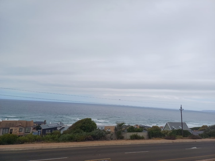  Bedroom Property for Sale in Pienaarstrand Western Cape